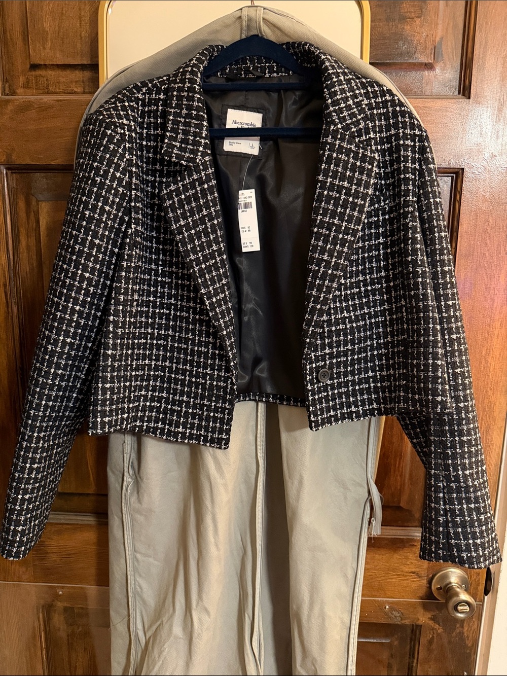Abercrombie & Fitch Black and White Tweed Cropped Blazer